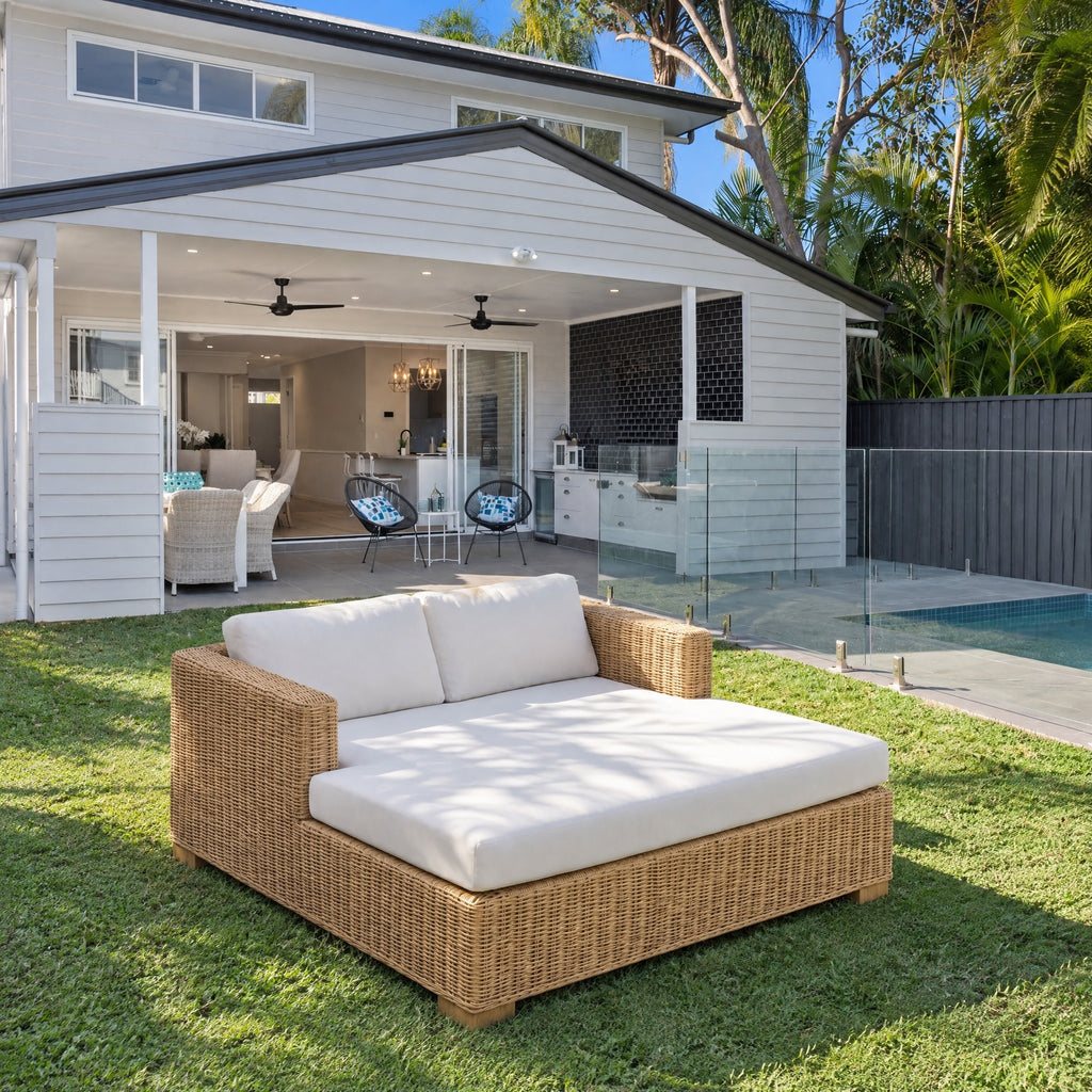 Rattan Outdoor Daybed