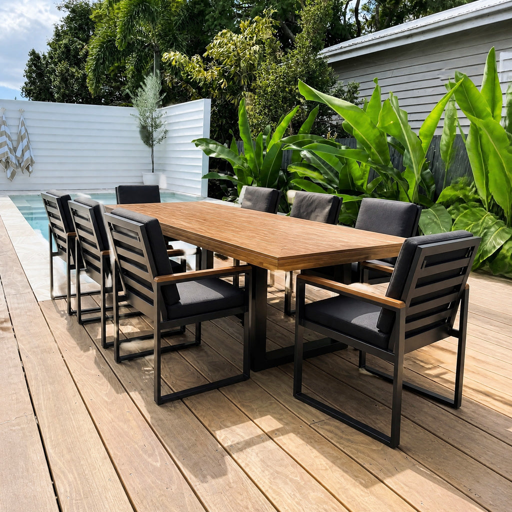 Cast Aluminium Outdoor Dining Set