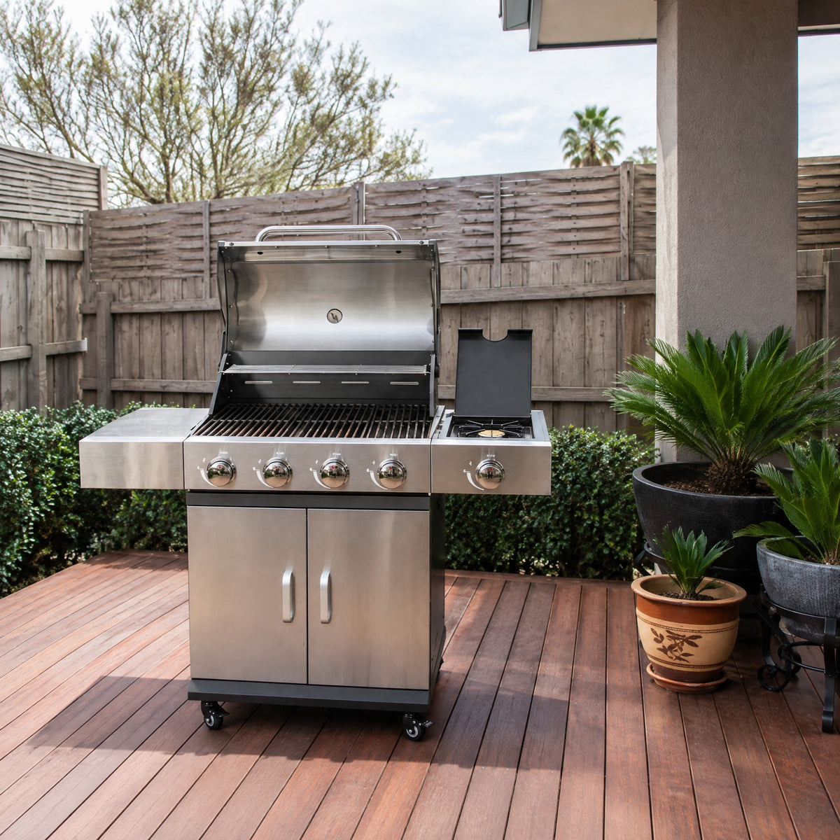 4+1 Burner Stainless Steel Gas BBQ