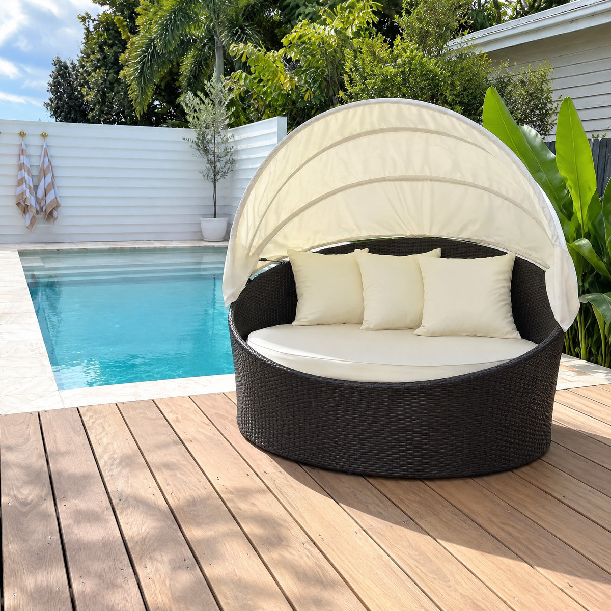Round Rattan Daybed with Canopy, Black